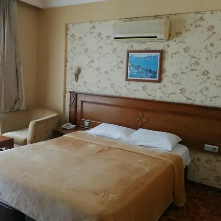 Szálloda Candan