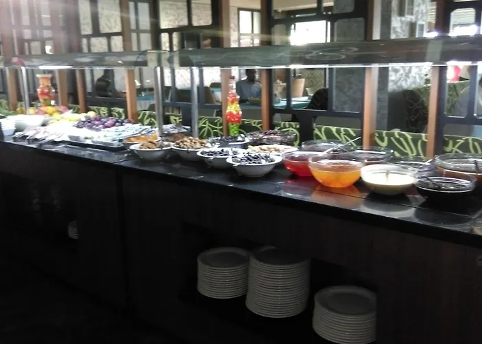 Candan Hotel
