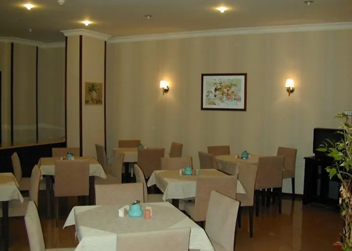 Candan Hotel 2*