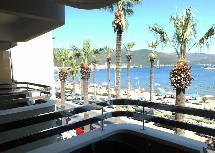 Hotel Candan 2*