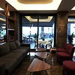 Otel Candan 2*