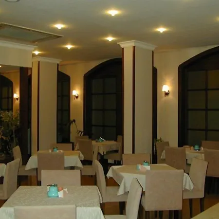 Candan Hotel