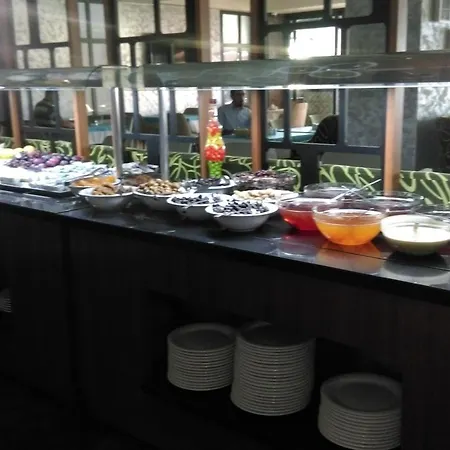 Candan Hotel