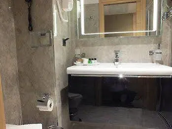 Candan Hotel