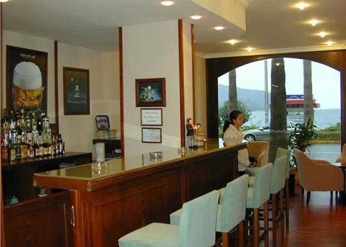 ホテル Candan マルマリス