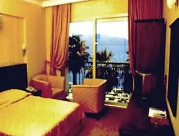 Candan Мармарис